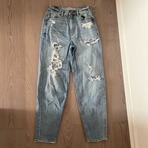 American Eagle Denim Relaxed Mom Jeans